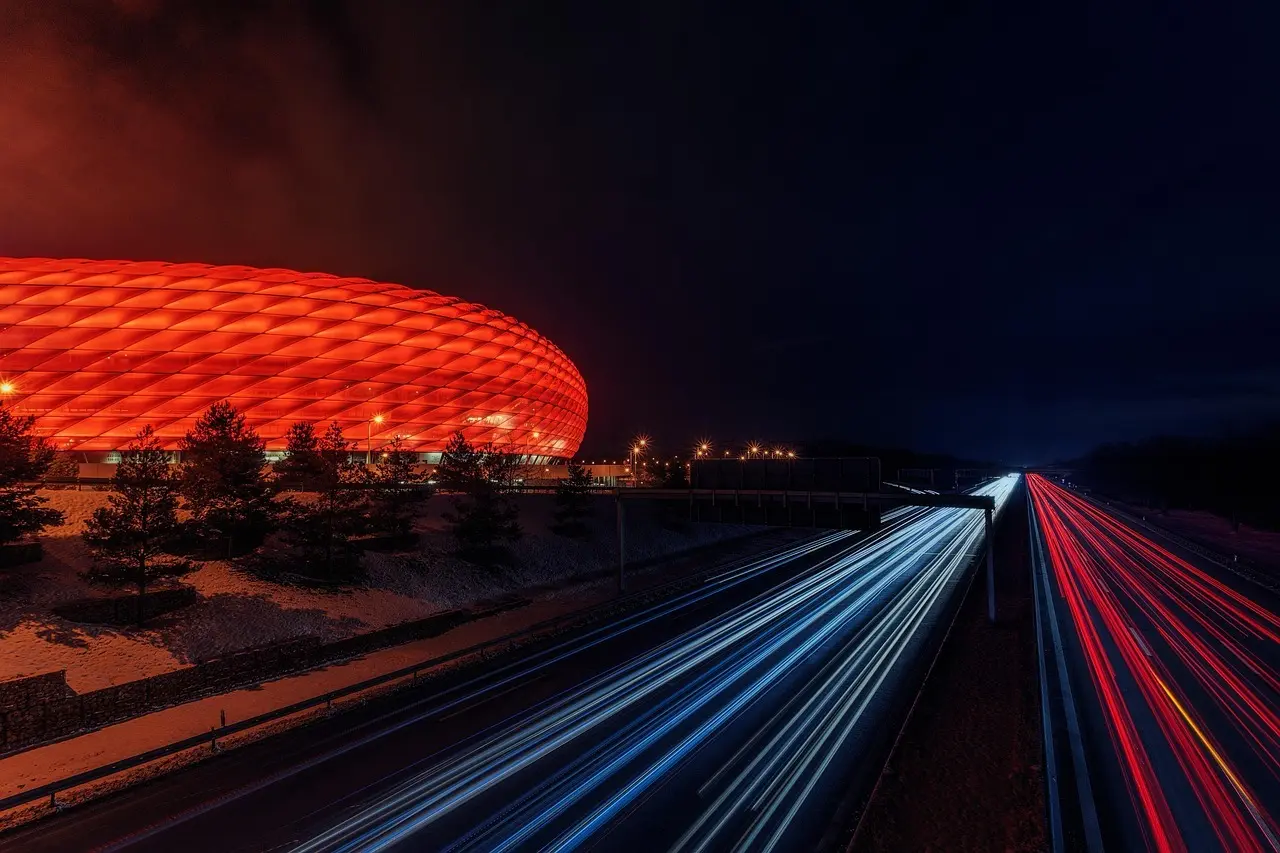 Hvordan er vejret i Warszawa i februar måned?