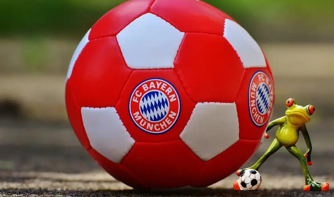 Drama, mål og markante udvisninger: II Liga – East 25/26, runde 24 samlet på polskfodbold.dk