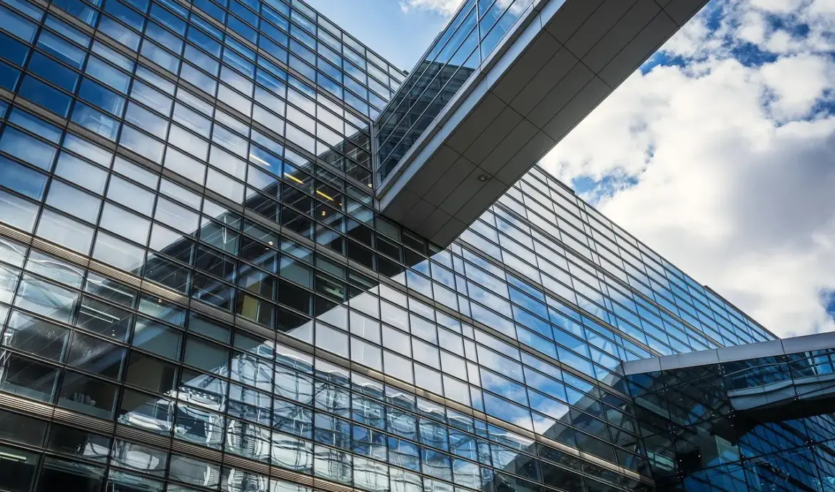 Medvirkende i Edderkoppen